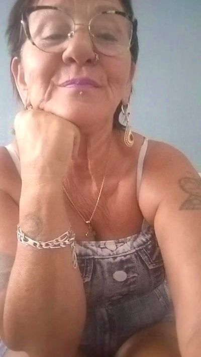 Babylove54 from France
