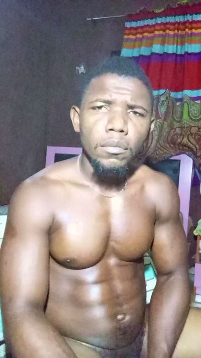 Desy2283 from Nigeria