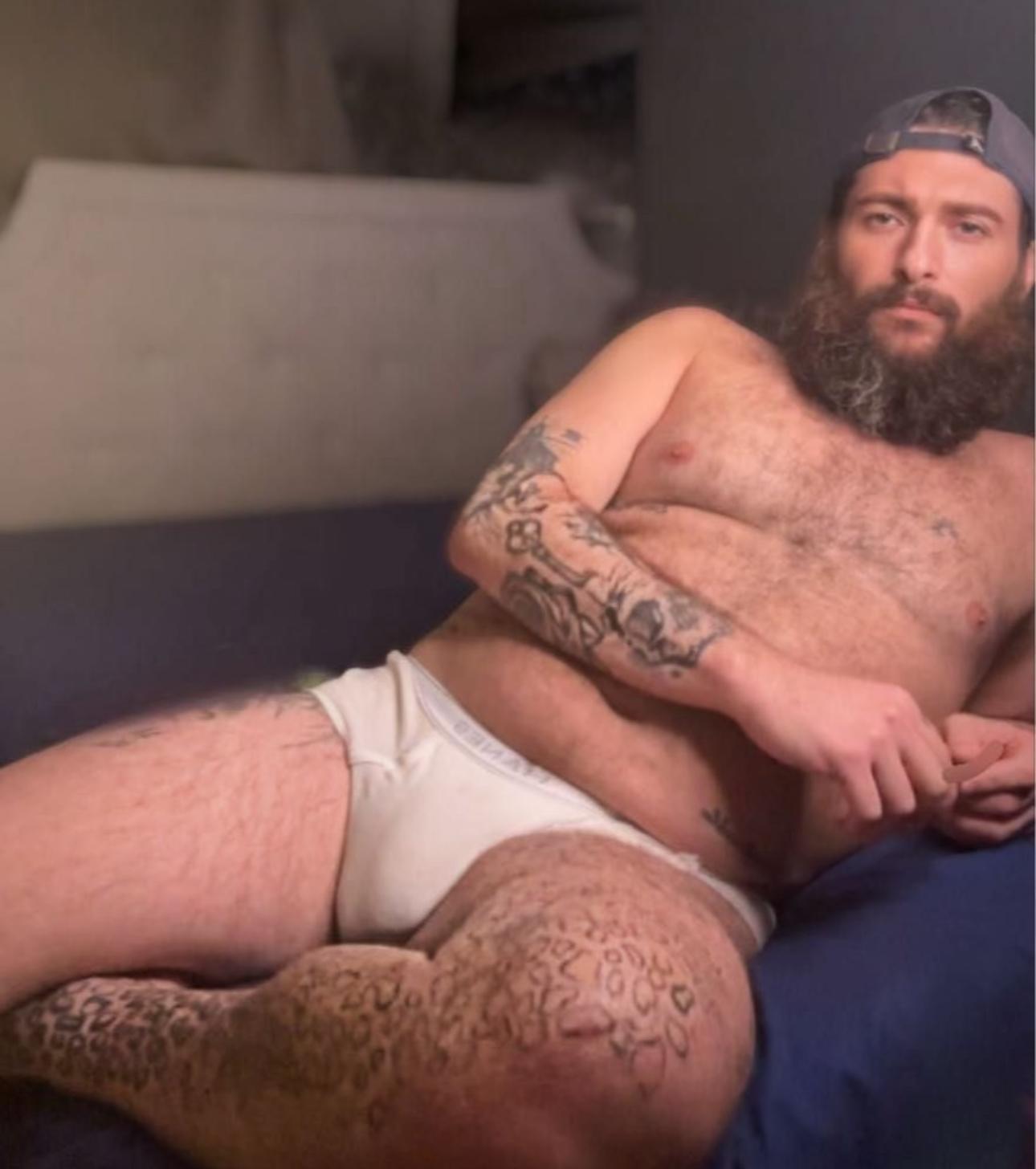 HairyWhiteTrash Profile Image
