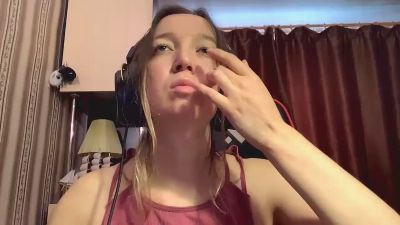 LILY_MALIBU from United States