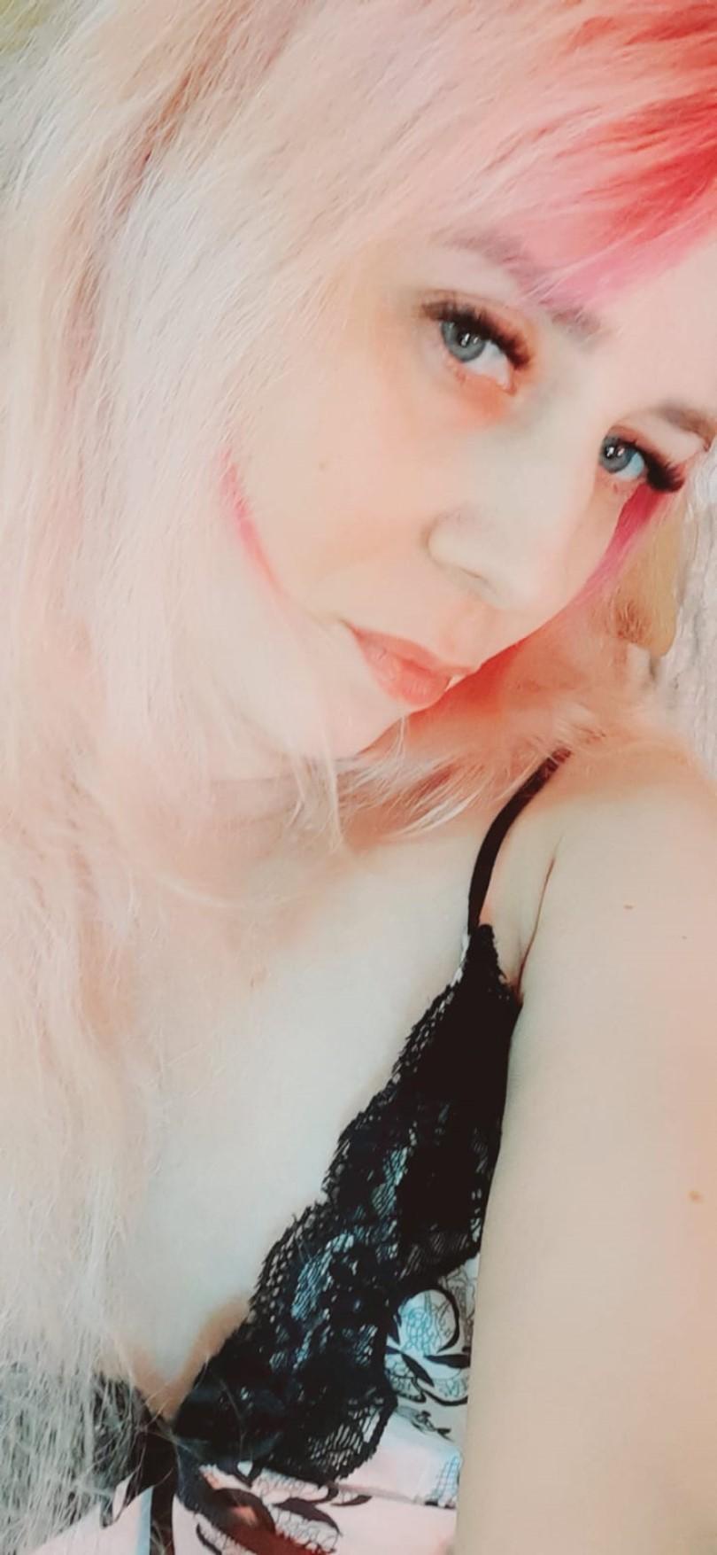 Nicolette69v from Bulgaria