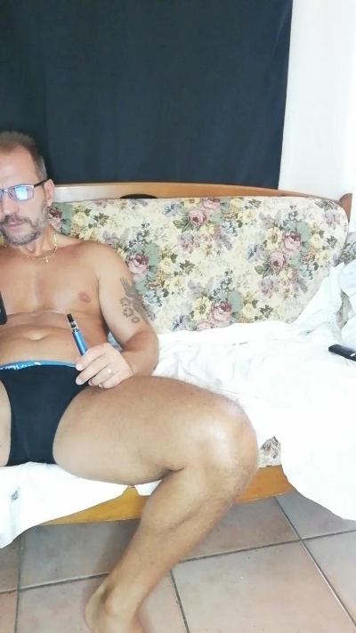 Piedisexy81 from Italy