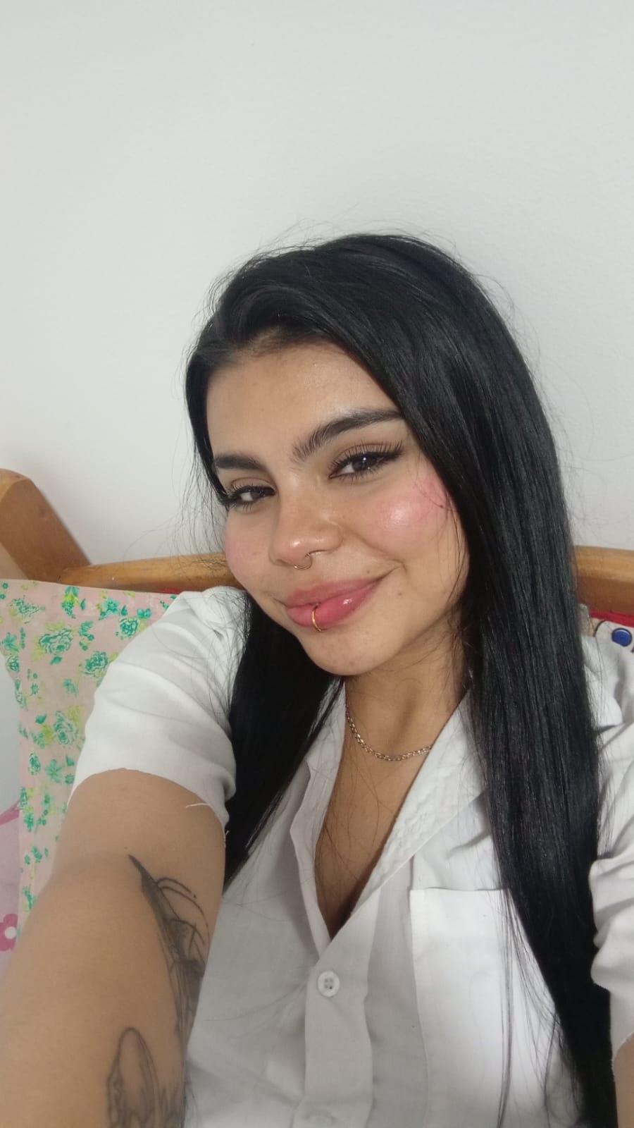 Saray__jones from United States