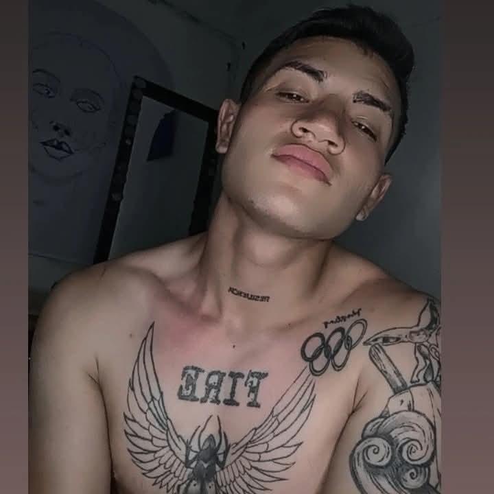 daessex2 from Colombia