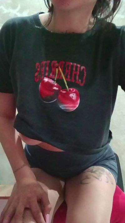 dulce235 from Argentina