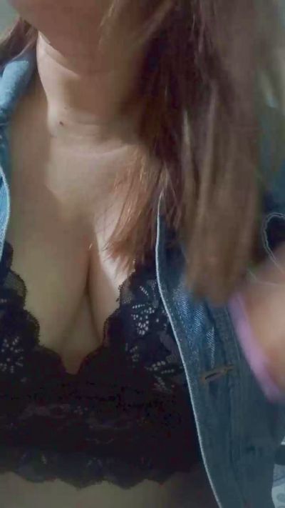 isabell18sexy from Colombia