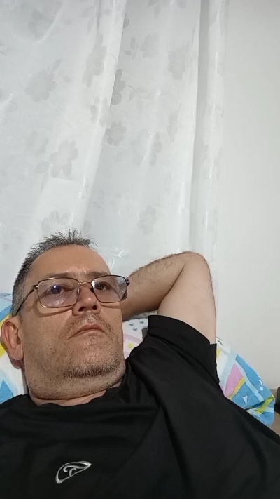 johngaga from Colombia