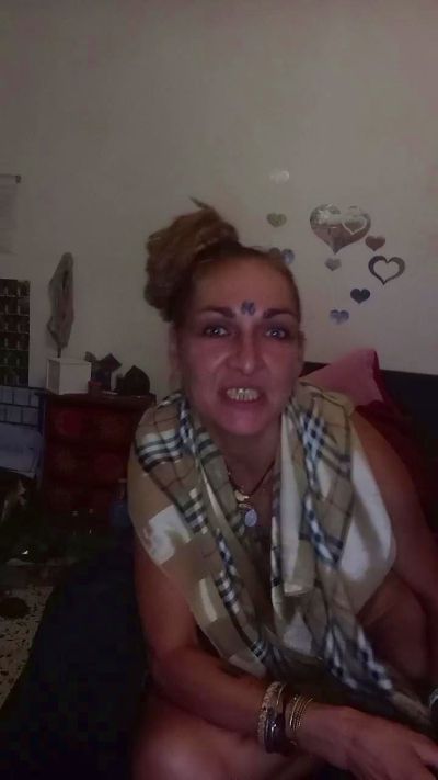 manuella19 from France