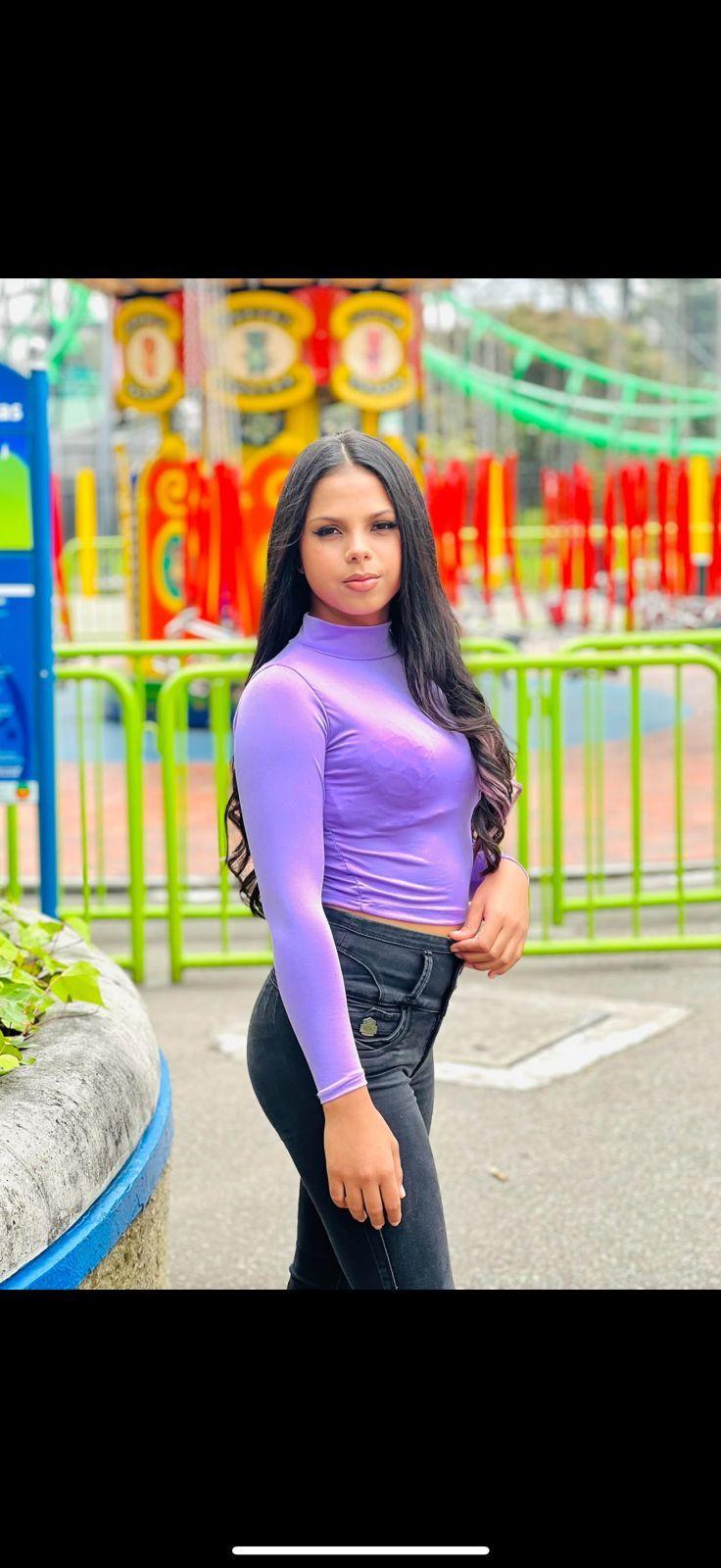 mia_jonnesss from United States