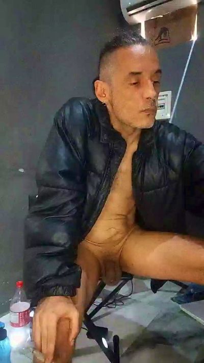 rjsuburbanoxxx from Brazil