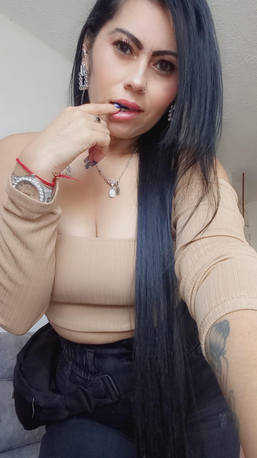 taniamature from Colombia